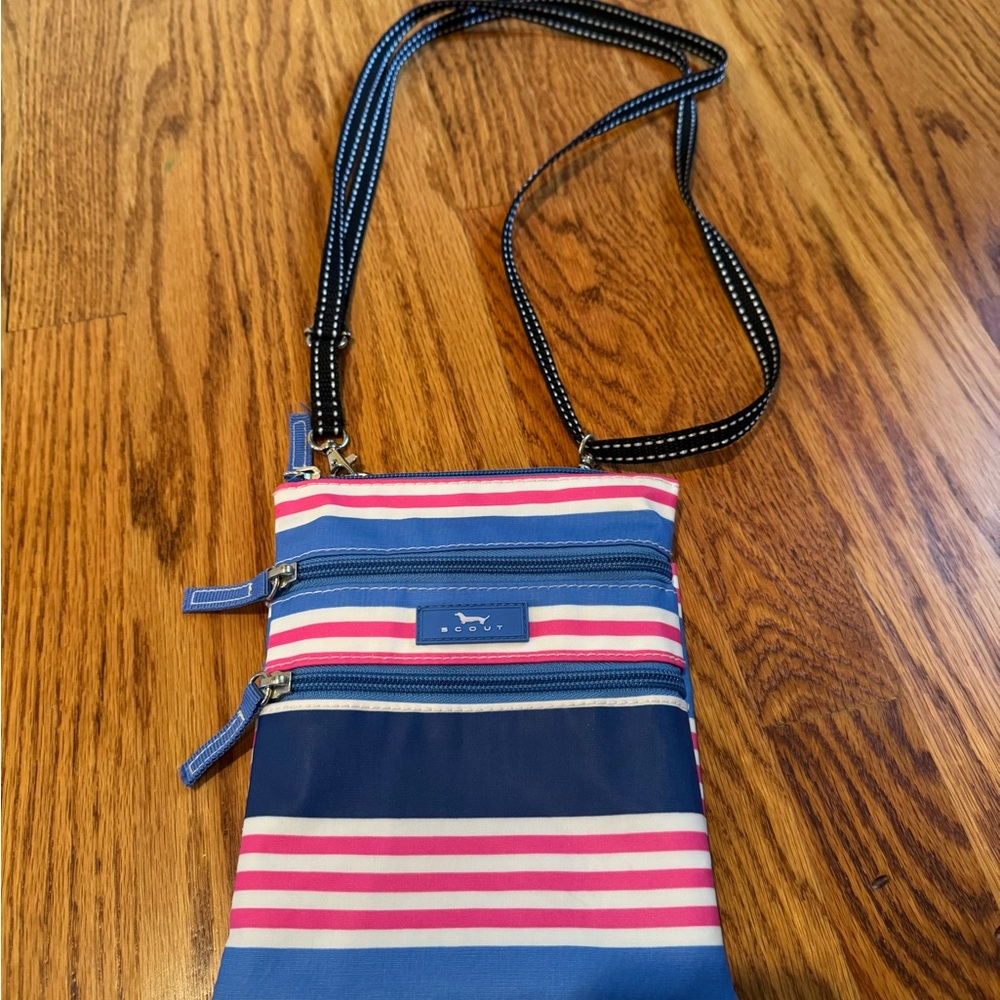 Scout Crossbody bag